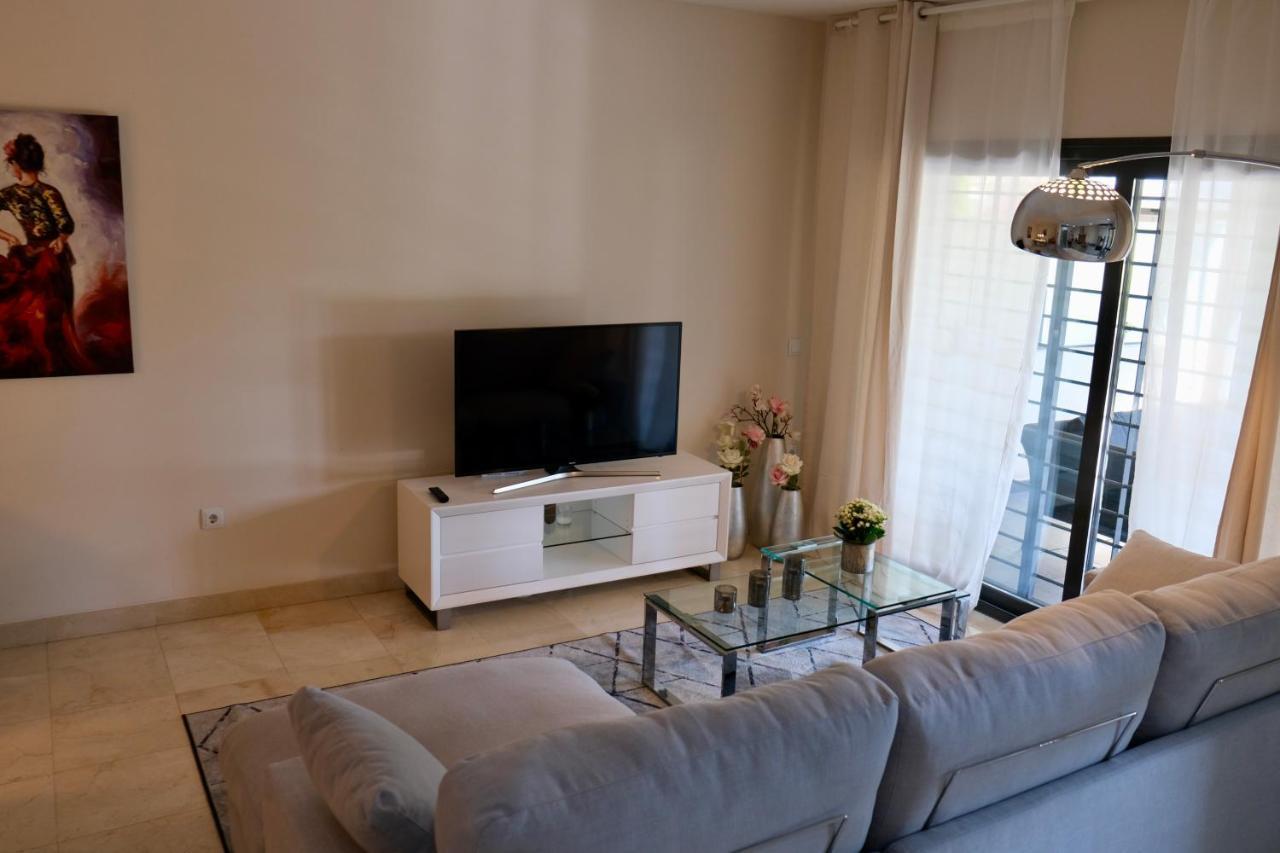Alegria De Vivir Exclusiv 2 Bedroom Appartment Pool, Parking, Wifi, Netflix, Padel And More Estepona Eksteriør billede